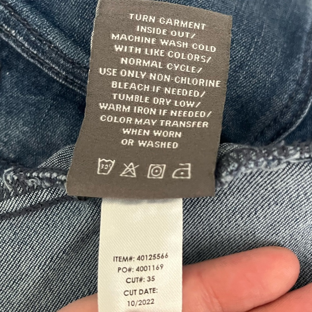 Torrid Cropped Denim Jacket Size 6 - Picture 5 of 5